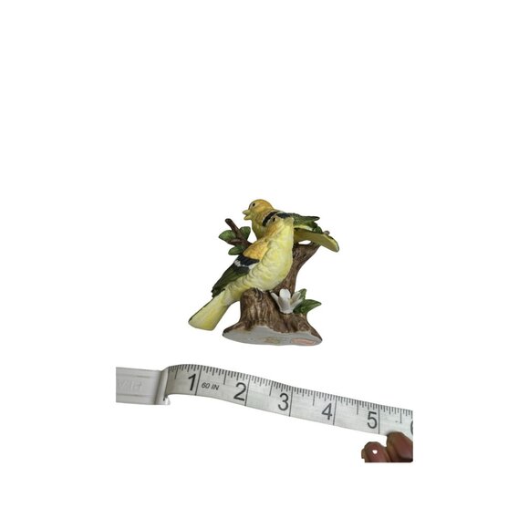 Vintage Lefton GoldFinch Birds Hand Painted Porcelain Bird Lovers Home Decor - Picture 7 of 7